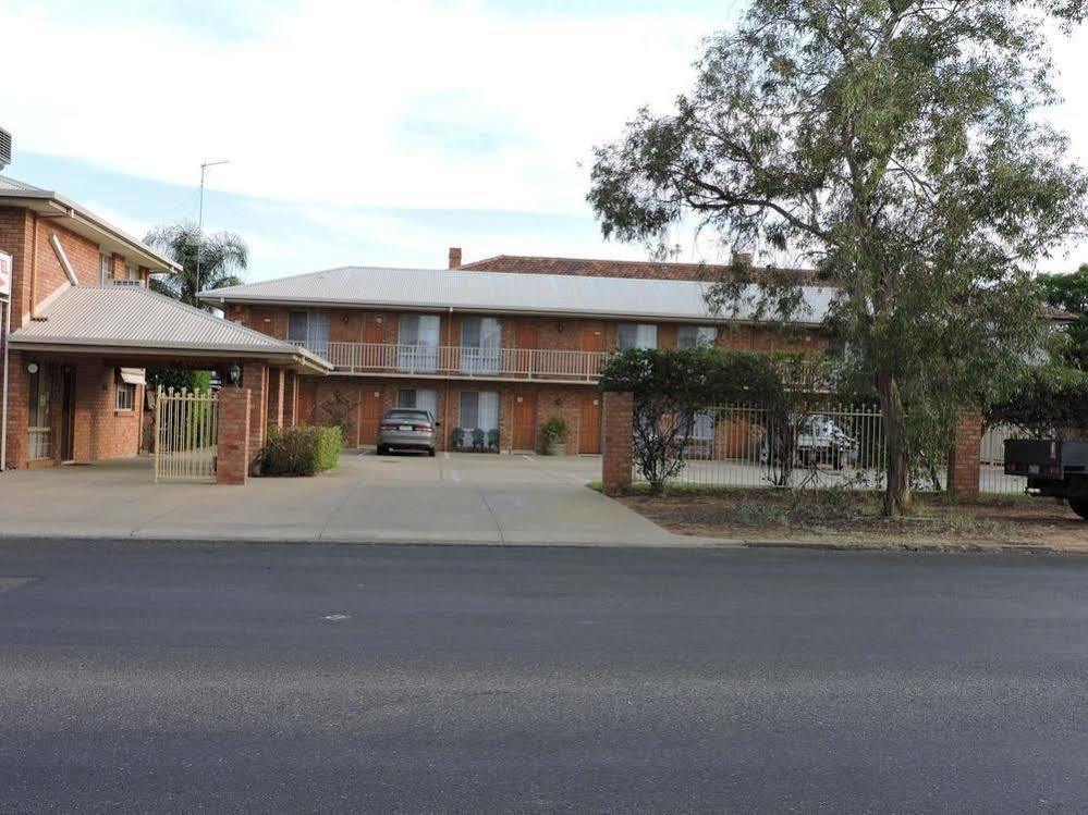 Red Cliffs Colonial Motor Lodge, Mildura Region מראה חיצוני תמונה